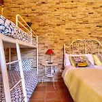 A Casa Da Andorinha * Salir de Matos