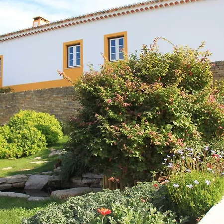 A Casa Da Andorinha * Salir de Matos