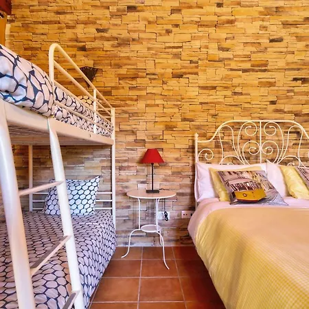 A Casa Da Andorinha * Salir de Matos