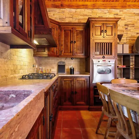 A Casa Da Andorinha Feriehus Salir de Matos